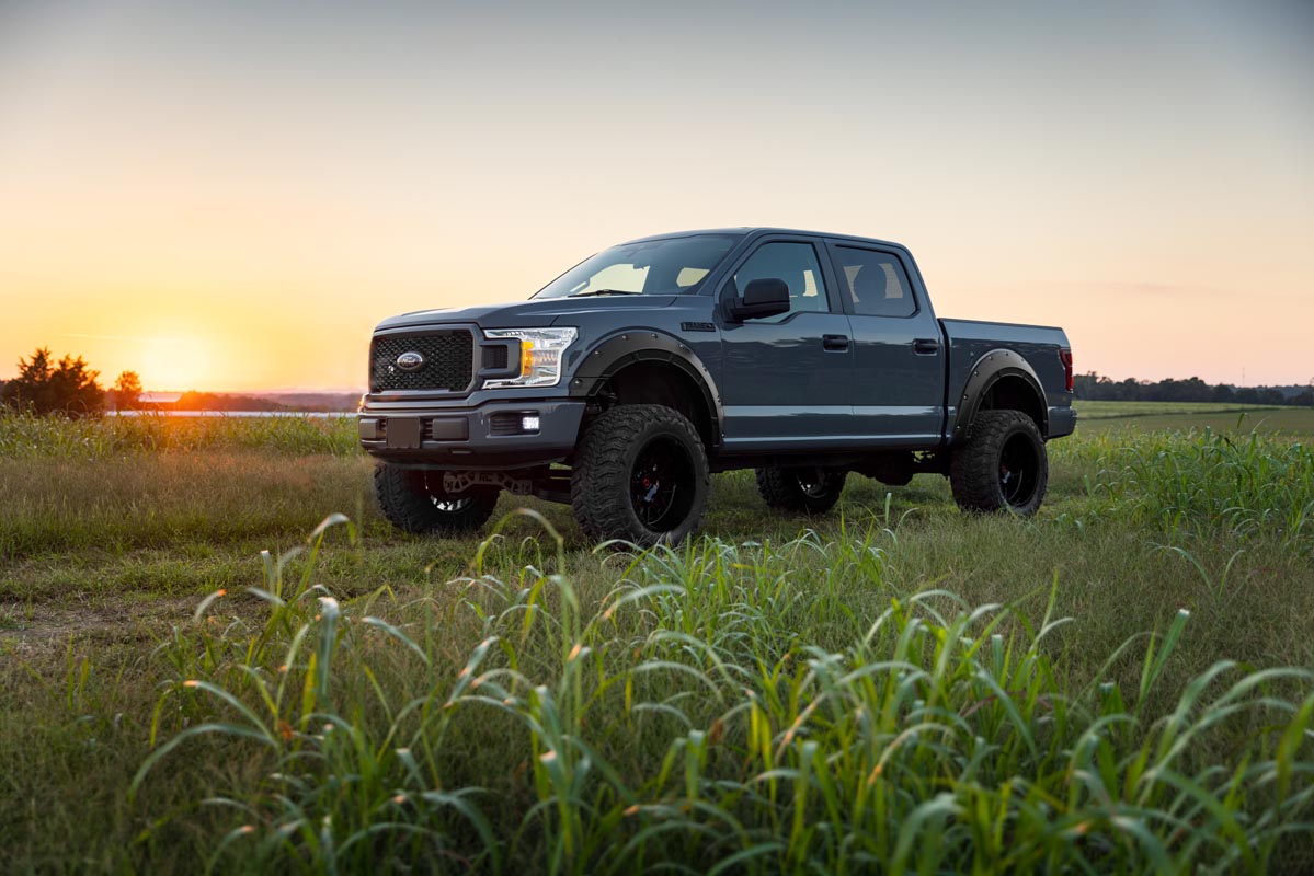Fender Flares Defender Ford F-150 2WD/4WD (2015-2020) Rough Country - 4Low Concepts™