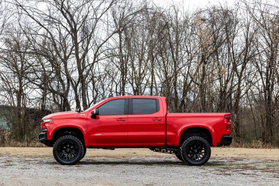 
                  
                    Fender Flares Sport Chevy Silverado 1500 2WD/4WD (2019-2026) Rough Country
                  
                